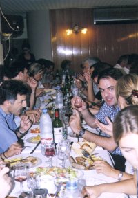 El sopar de germanor va comptar amb la presncia destacada de Chichi Creus (assegut a l'esquerra)