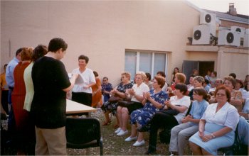 Acte de lliurament de diplomes del curs 2001-2002