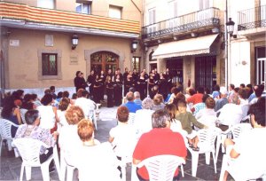 El cor turc Ankapella choir en un moment de la seva actuaci�
