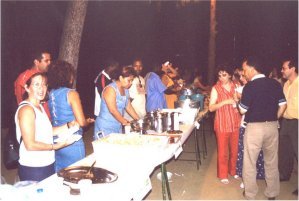 Nombrosa assist�ncia de p�blic al sopar multicultural