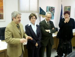 Joan Montsech, Engrcia Santiago, Carles Duarte i Glria Torner en el moment de la inauguraci de l'exposici dels Deu anys de l'Agrupaci Artstica Sant Vicen.