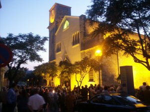 L'Esgl�sia quan est� il�luminada durant la nit fa goig contemplar-la