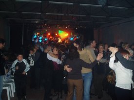 L'Orquestra "Constellation" va ser l'encarregada de fer el Ball de Festa Major davant d'unes tres-centes persones. / JORDI LARGO