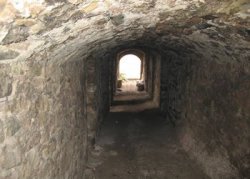 El passadís de les cavallerisses conserva encara el seu encant