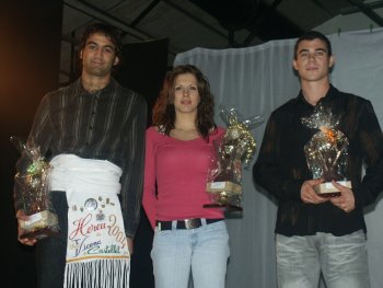 Els guanyadors de la categoria snior. D'esquerra a dreta: Marc Trulls (CN Castellet), Alba Luna (Club de Krate) i Xavi Salcedo (Centre Excursionista). / JORDI LARGO