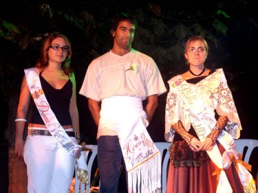 Els nous representants de Sant Vicen�: Jennifer Figueira, Marc Trulls i Teresa Sambia. / JORDI LARGO