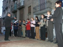 La Coral Al Vent va fer una demostraci dels seus dons de cant a la festa de cloenda de la Setmana de la Cultura  /   JORDI LARGO